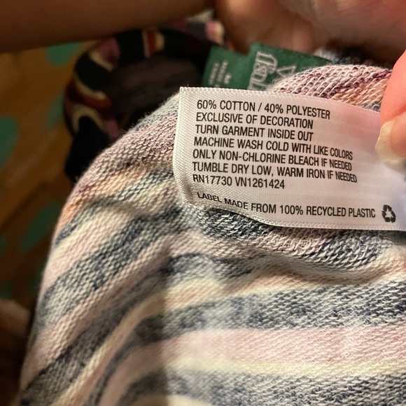 NWOT WILD FABLE STRIPED CROPPED HOODIE - Picture 5 of 5